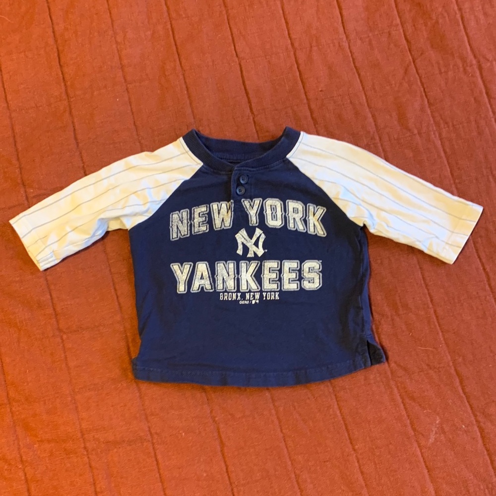 Toddler Yankees baseball tee